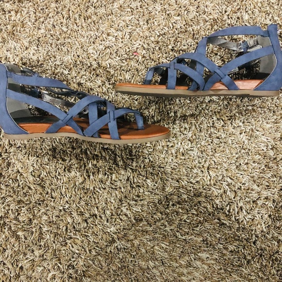 Sandals - Picture 2 of 2